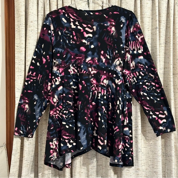 Torrid Studio Knit Surplice Wrap Long Sleeve Top - 4X - Picture 7 of 8